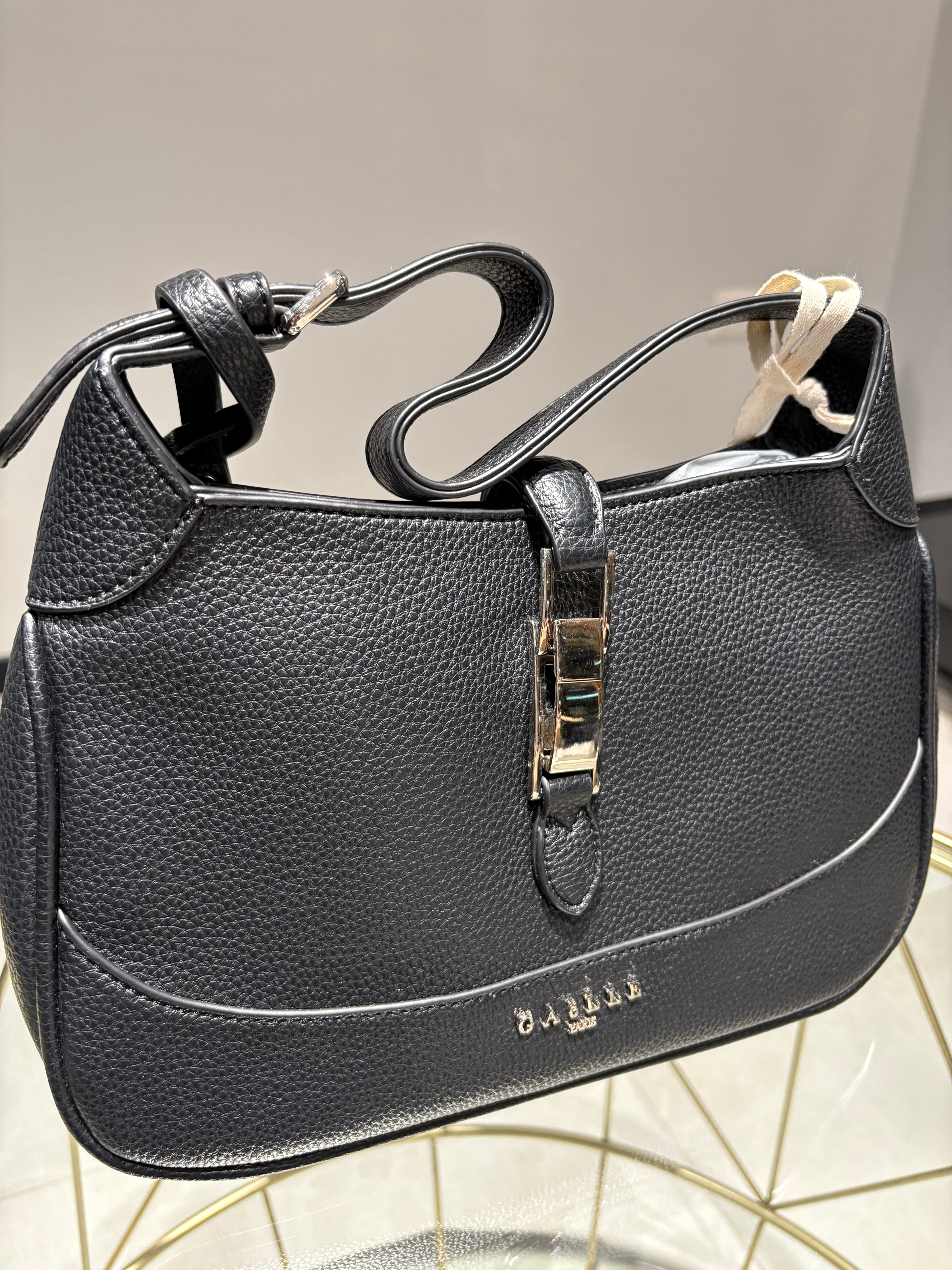 GAELLE HOBO BAG NERA