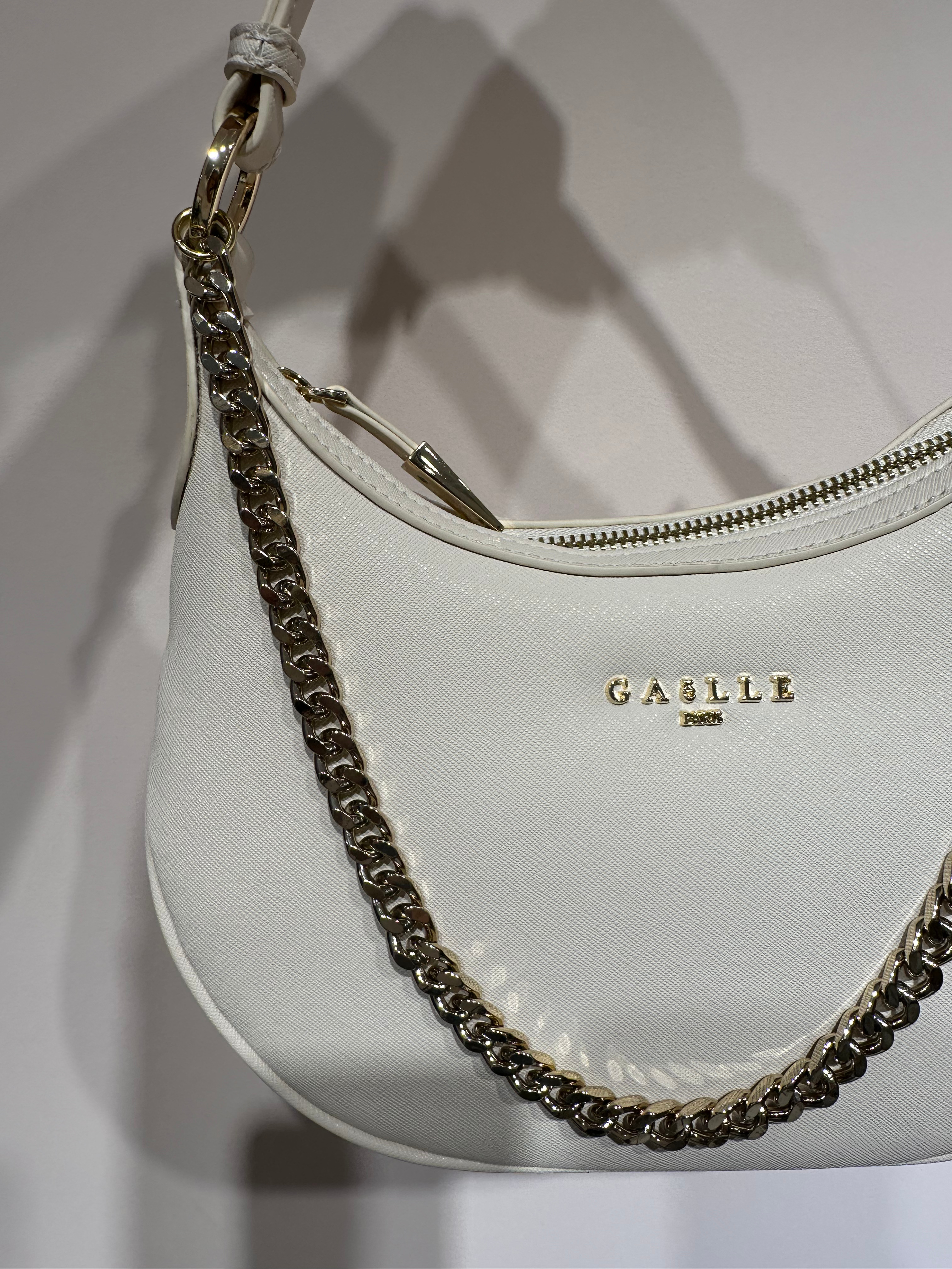 GAELLE BORSA SHOULDER STRAP SAFFIANO BIANCA CON LOGO ORO