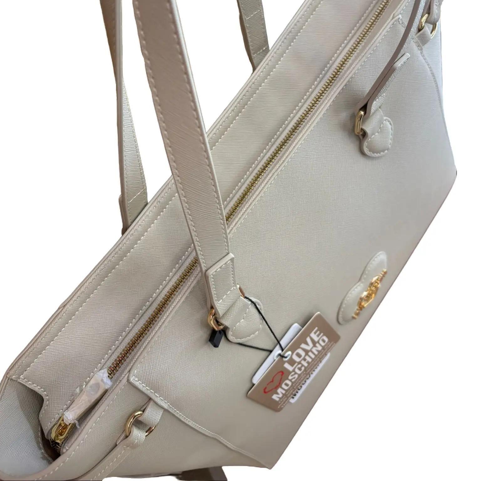 Borsa Love Moschino in Ecopelle con Logo Cuore