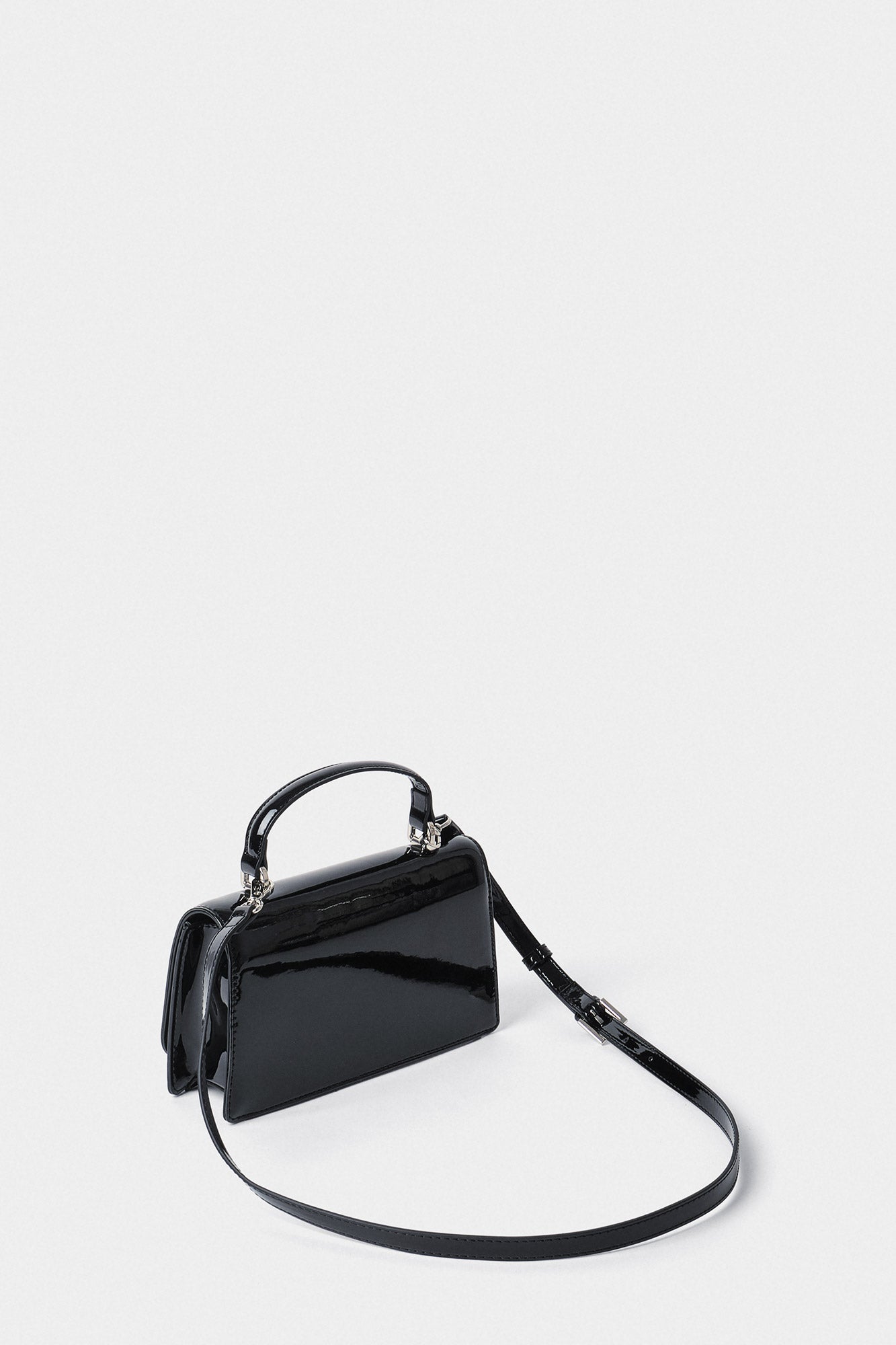 GAELLE CLUTCH IN VERNICE NERA