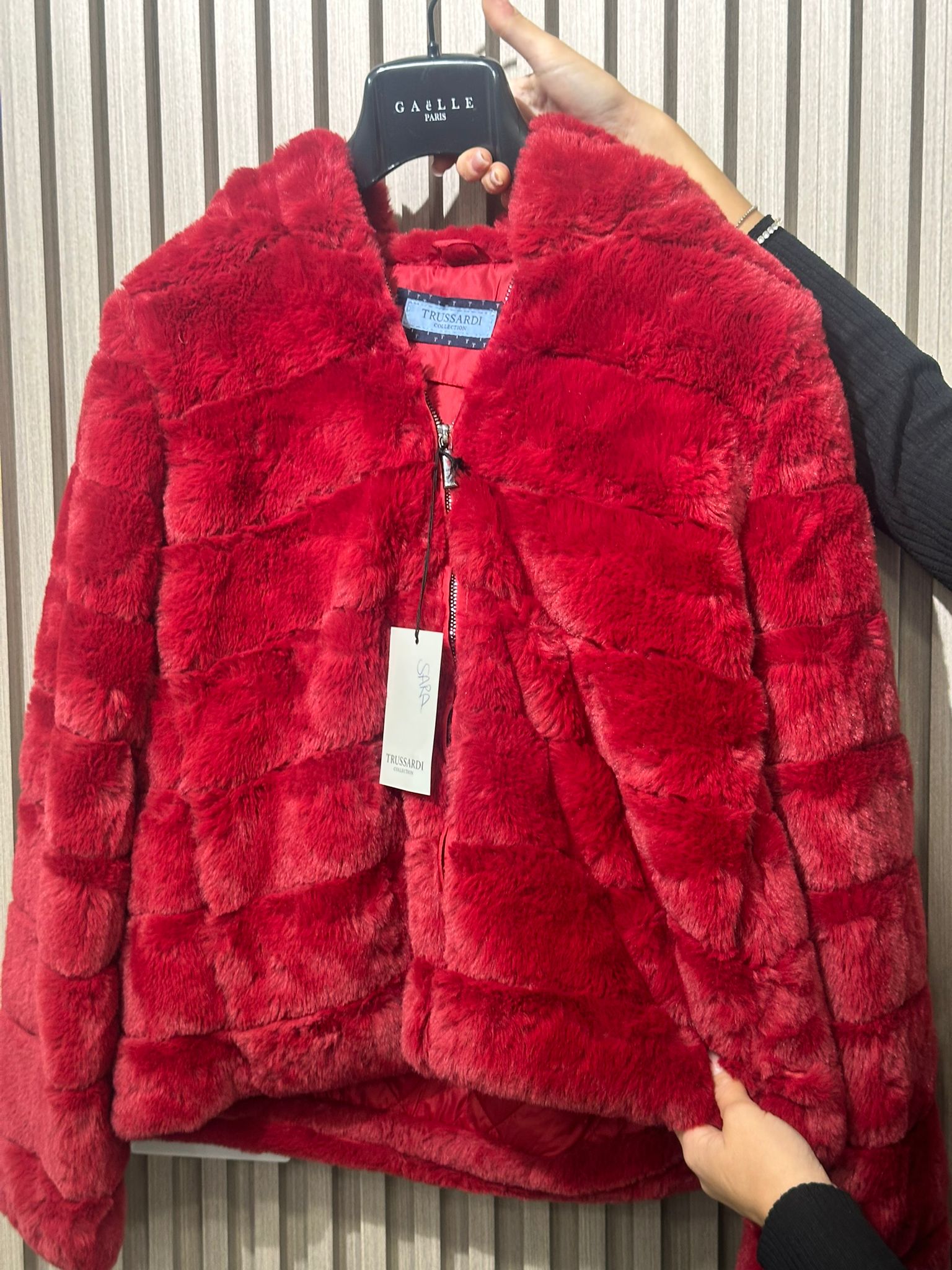 ECOPELLICCIA CORTA TRUSSARDI CON CAPPUCCIO