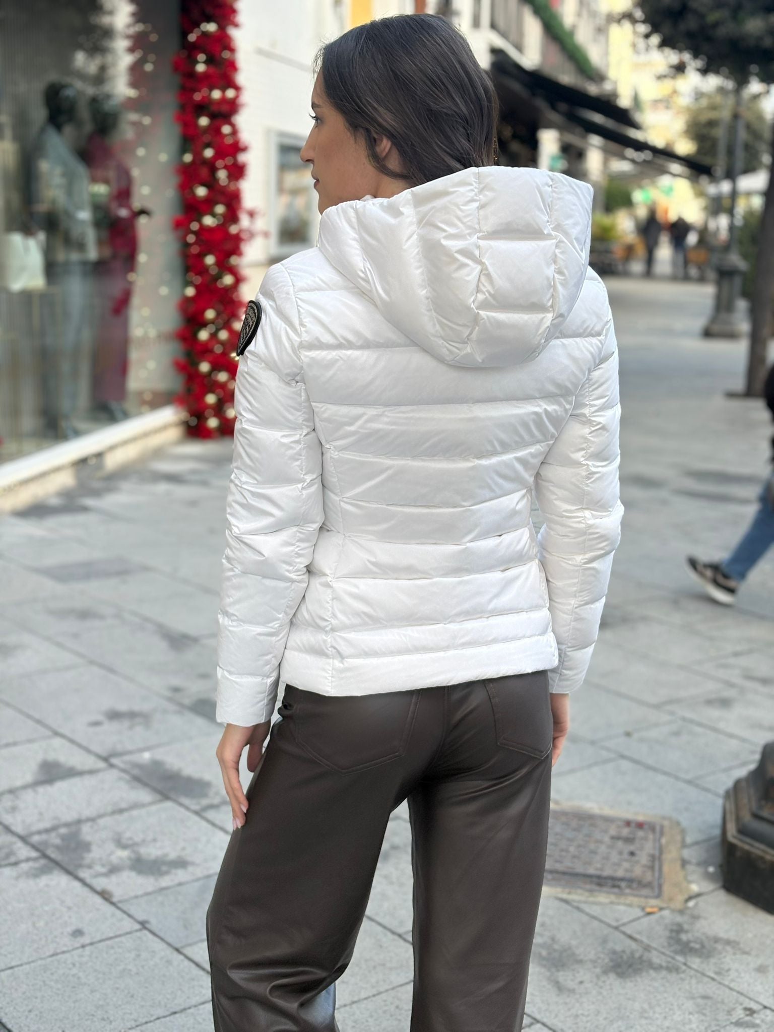 Piumino Blauer Corto con logo sulla spalla