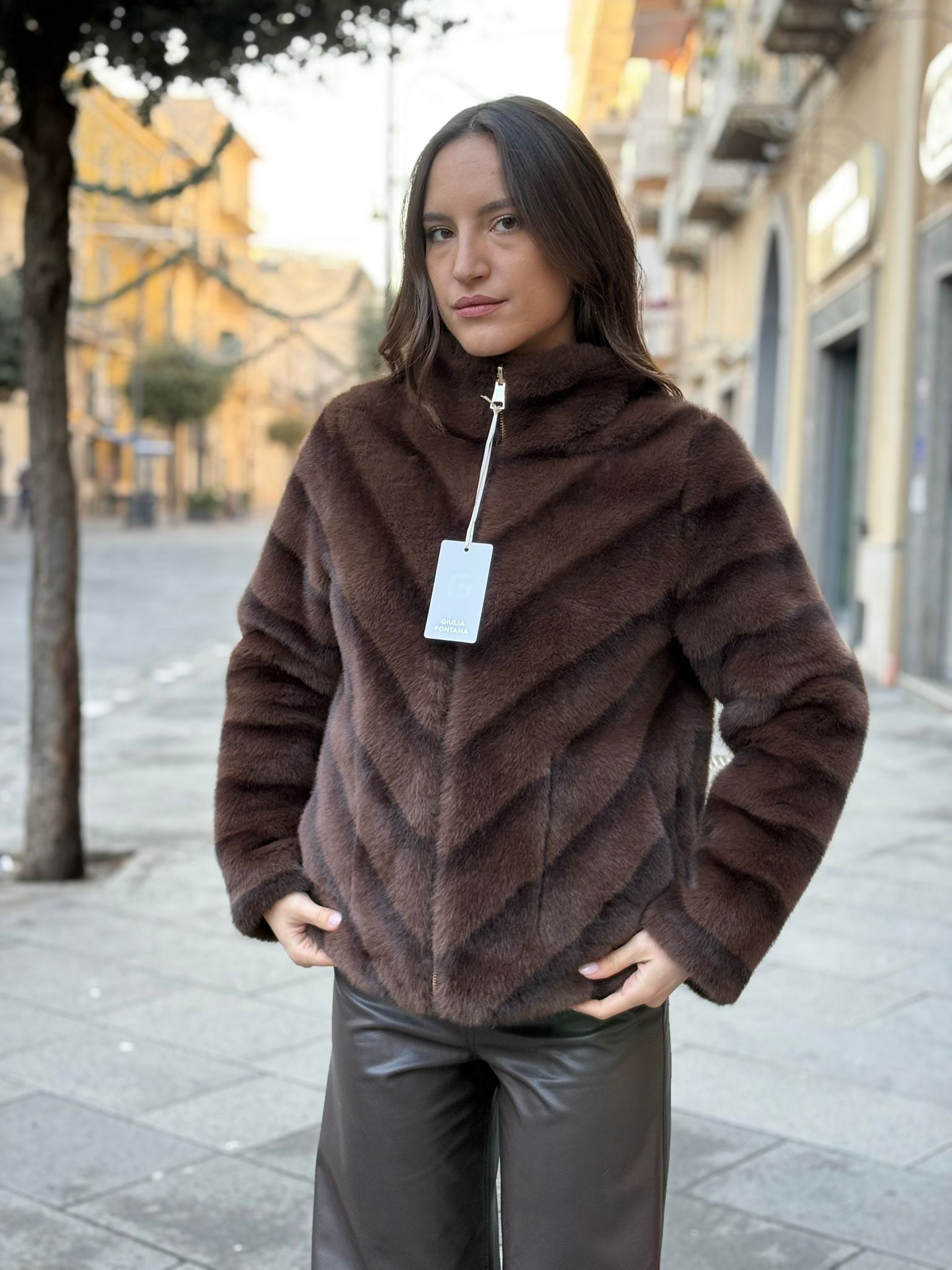 Montone Giulia Fontana Doubleface: giacca ecopelle e pelliccia