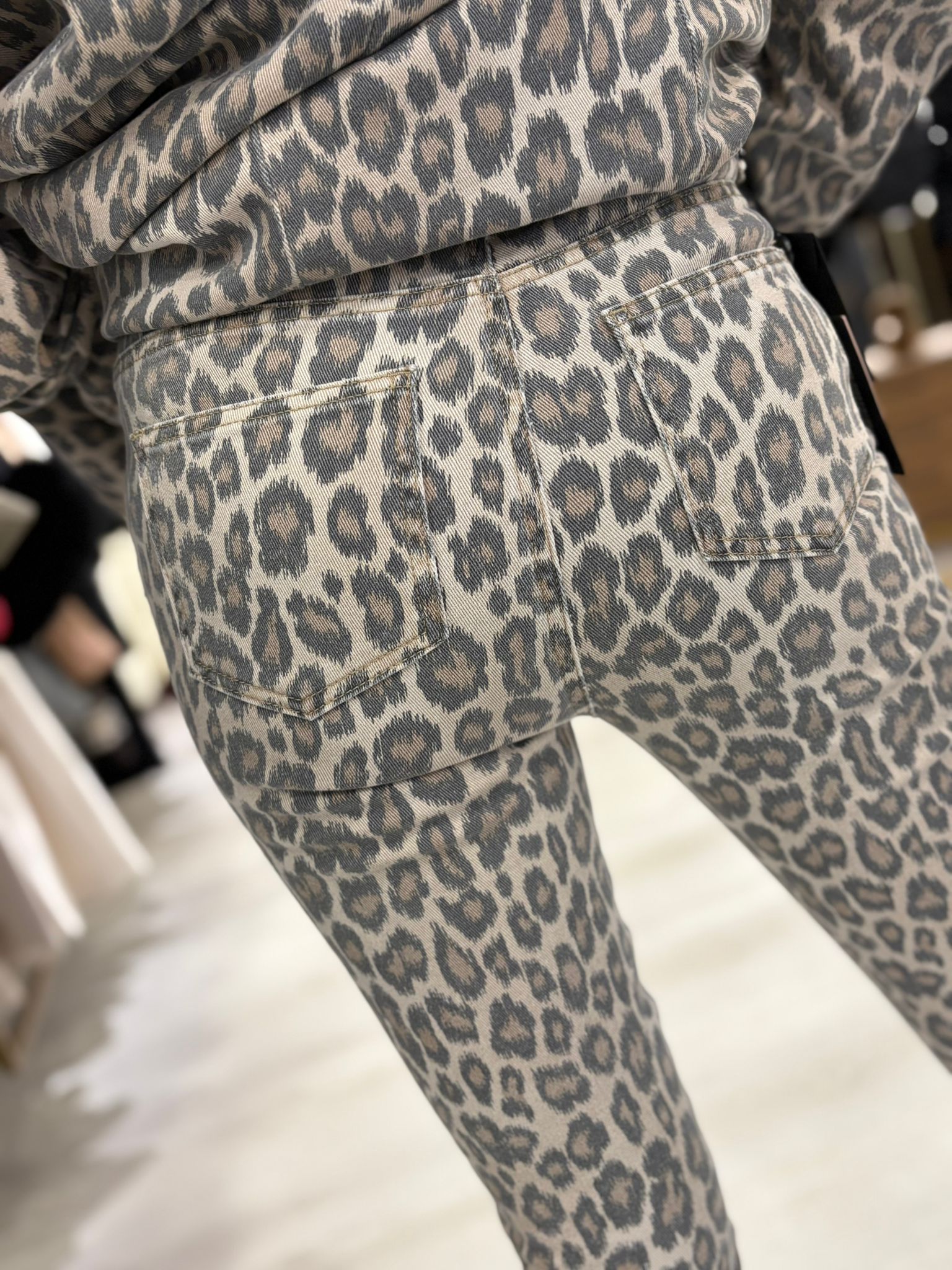 Pantalone Twinset stretto fantasia