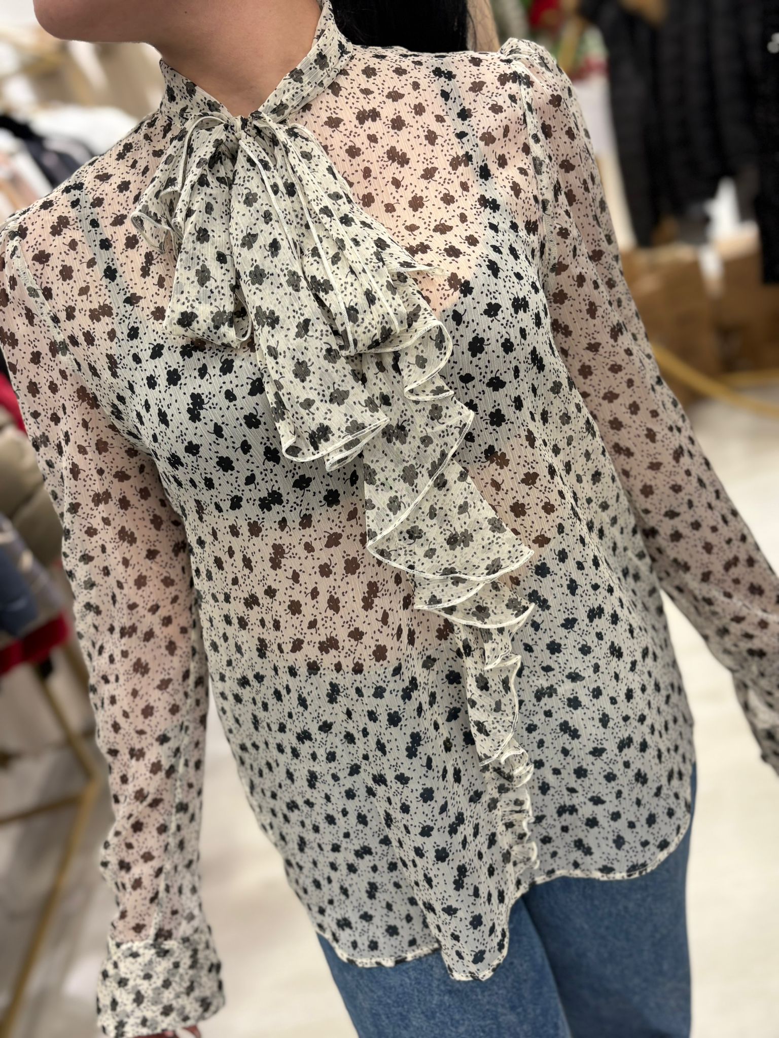 Blusa Pinko con rouche