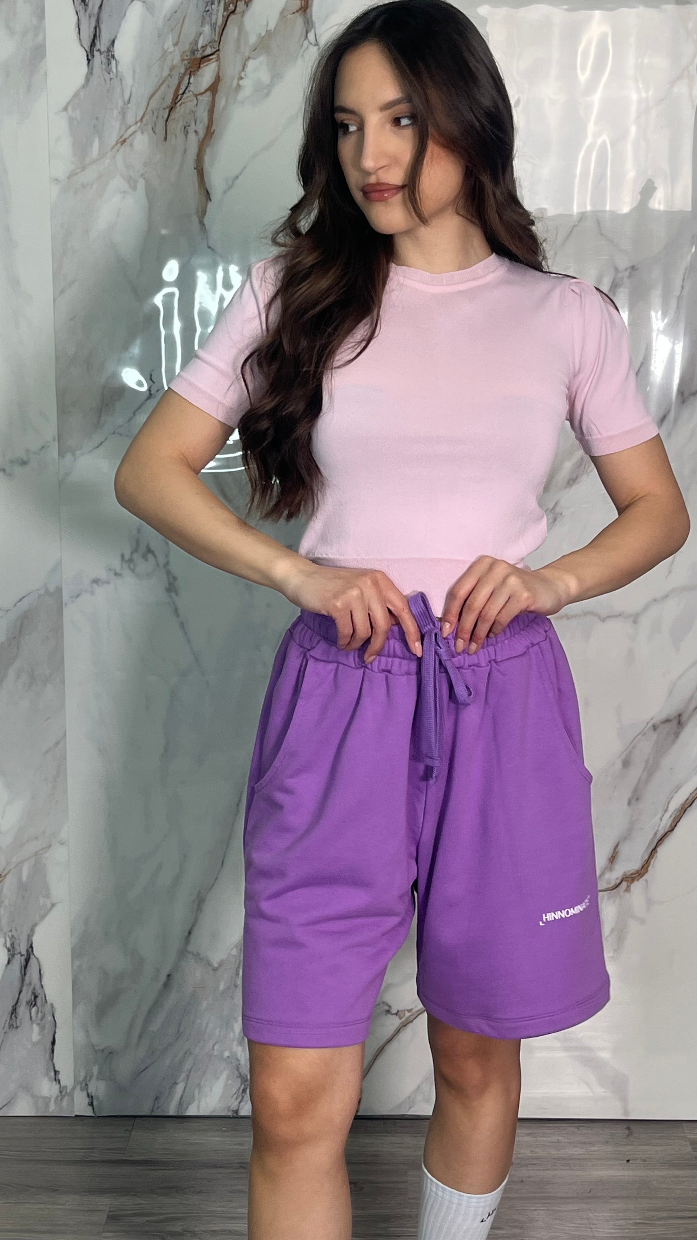 HINNOMINATE Maglia crop mezza manica in viscosa