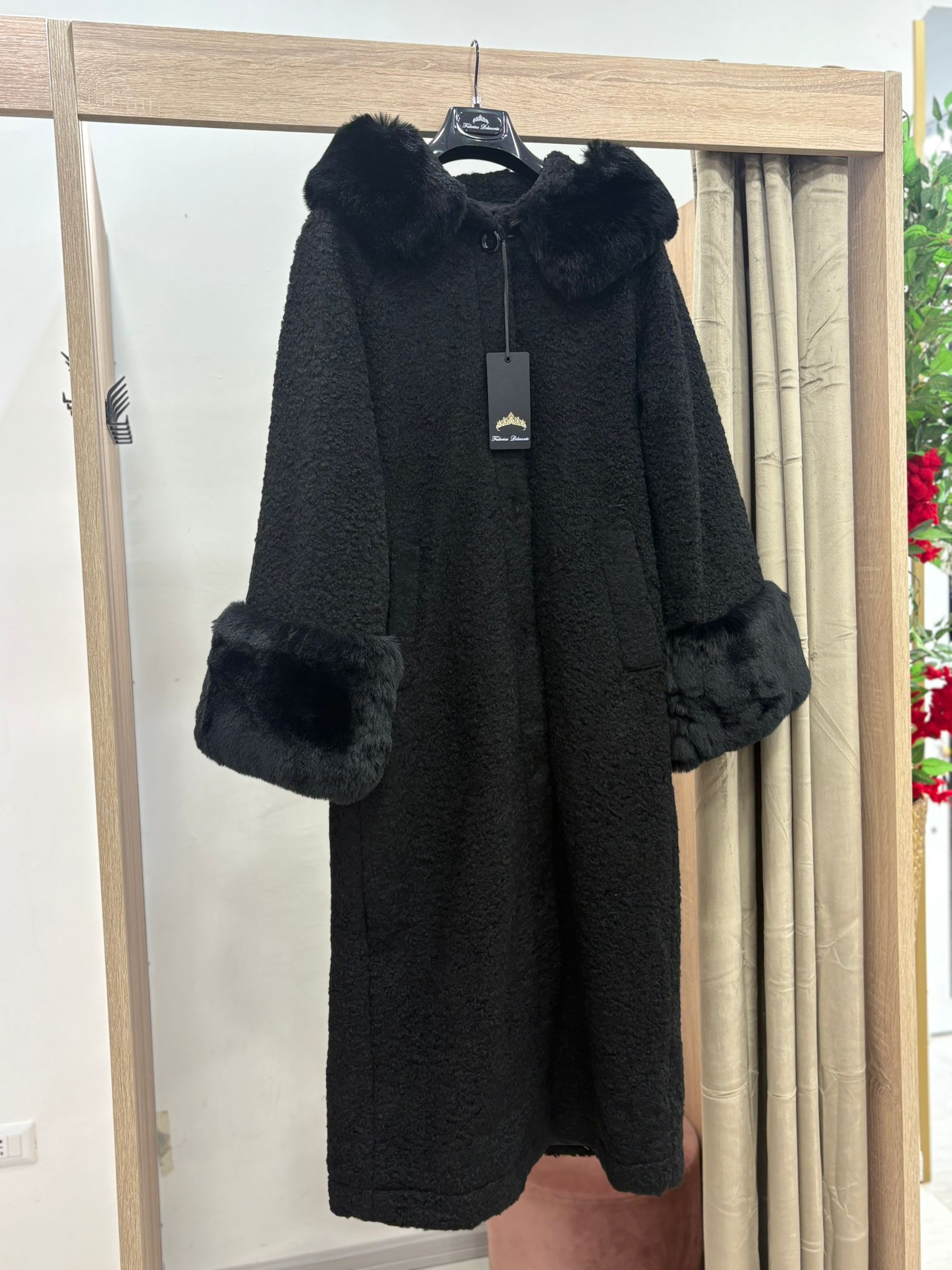Cappotto Federica de Monte lungo con pelliccia