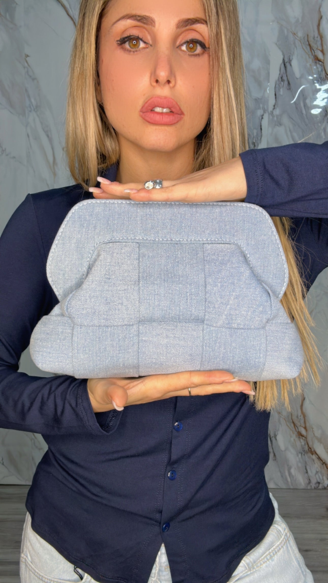 CLUTCH A MANO PARIS