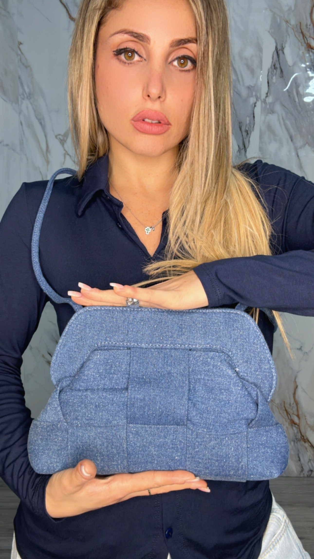 CLUTCH A MANO PARIS