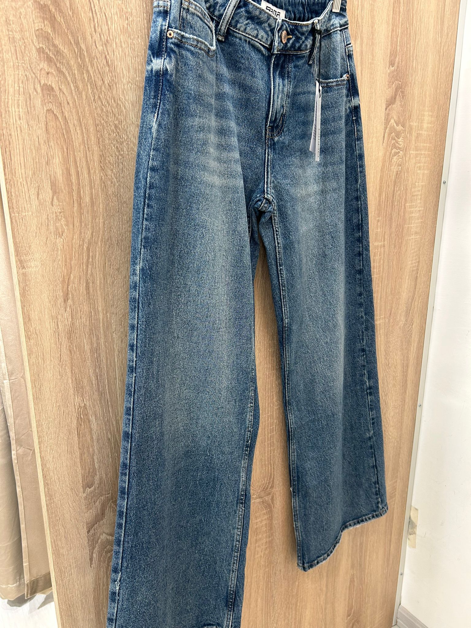 Jeans Rama lavaggio chiaro modello largo