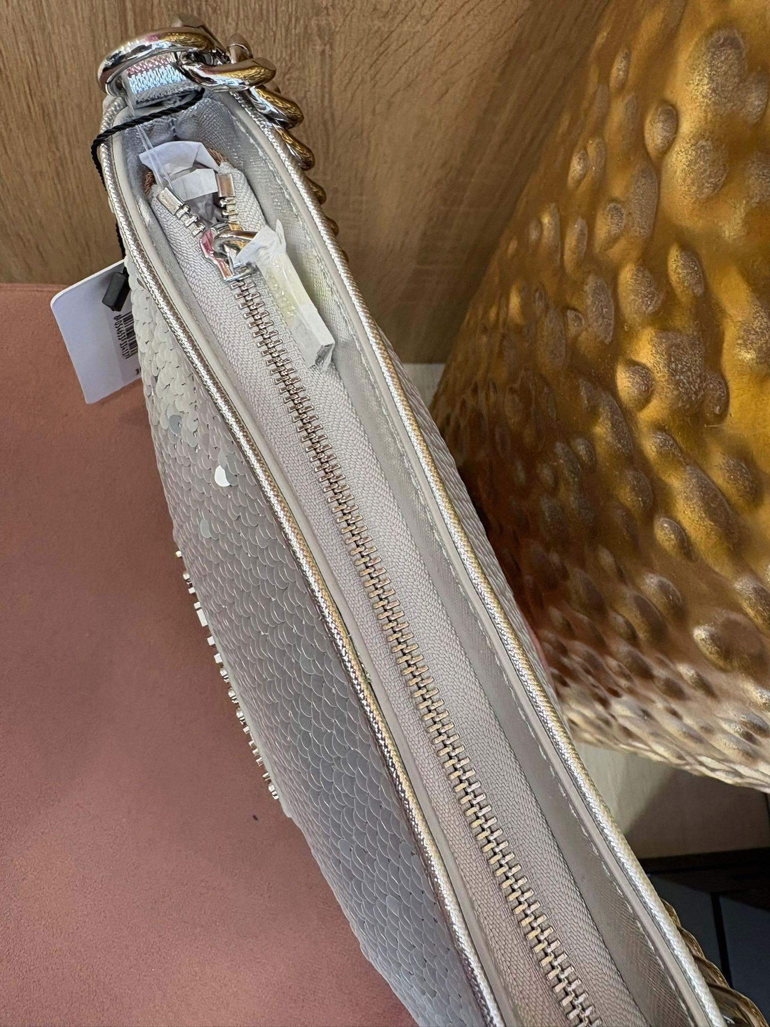 Pochette Love Moschino in Pailettes Argento