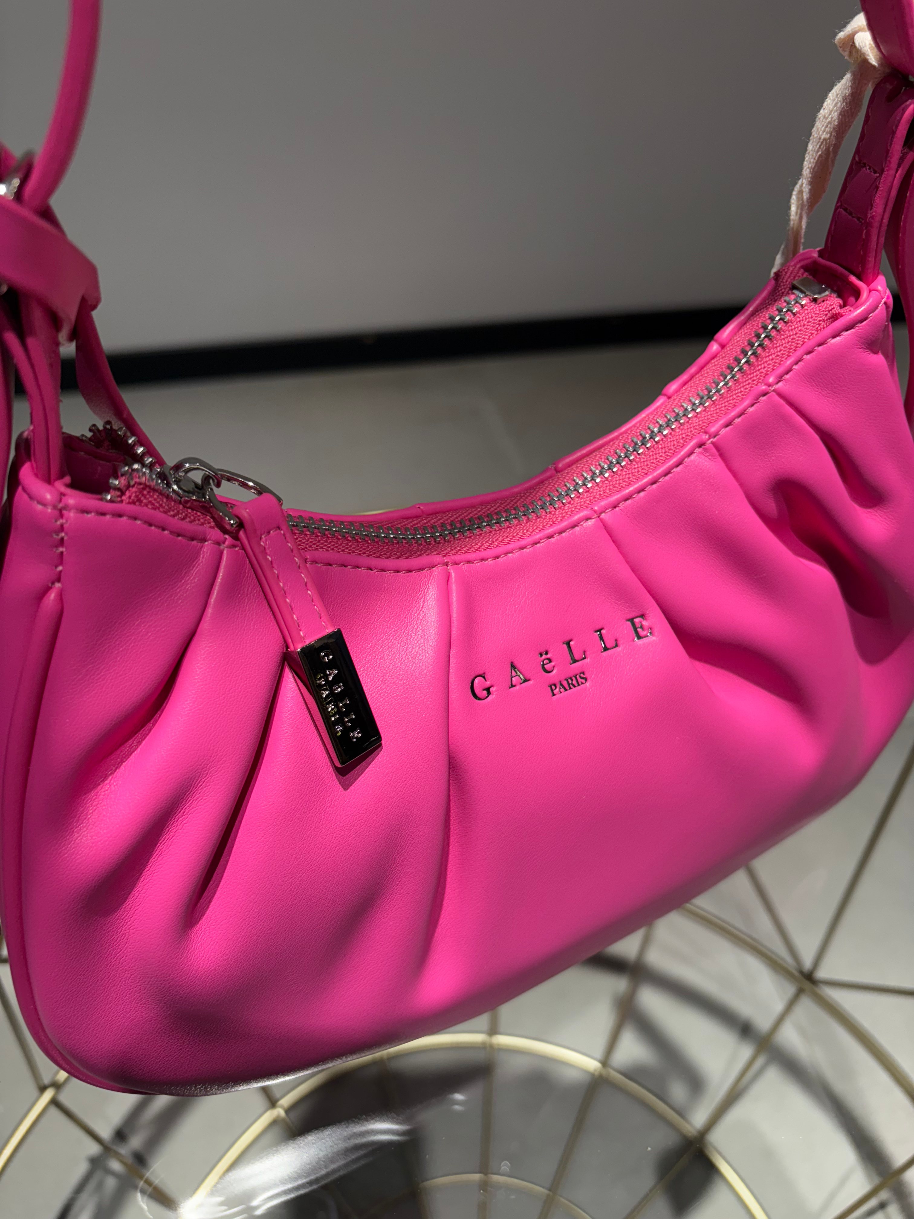 GAELLE MINI SHOULDER CON LOGO