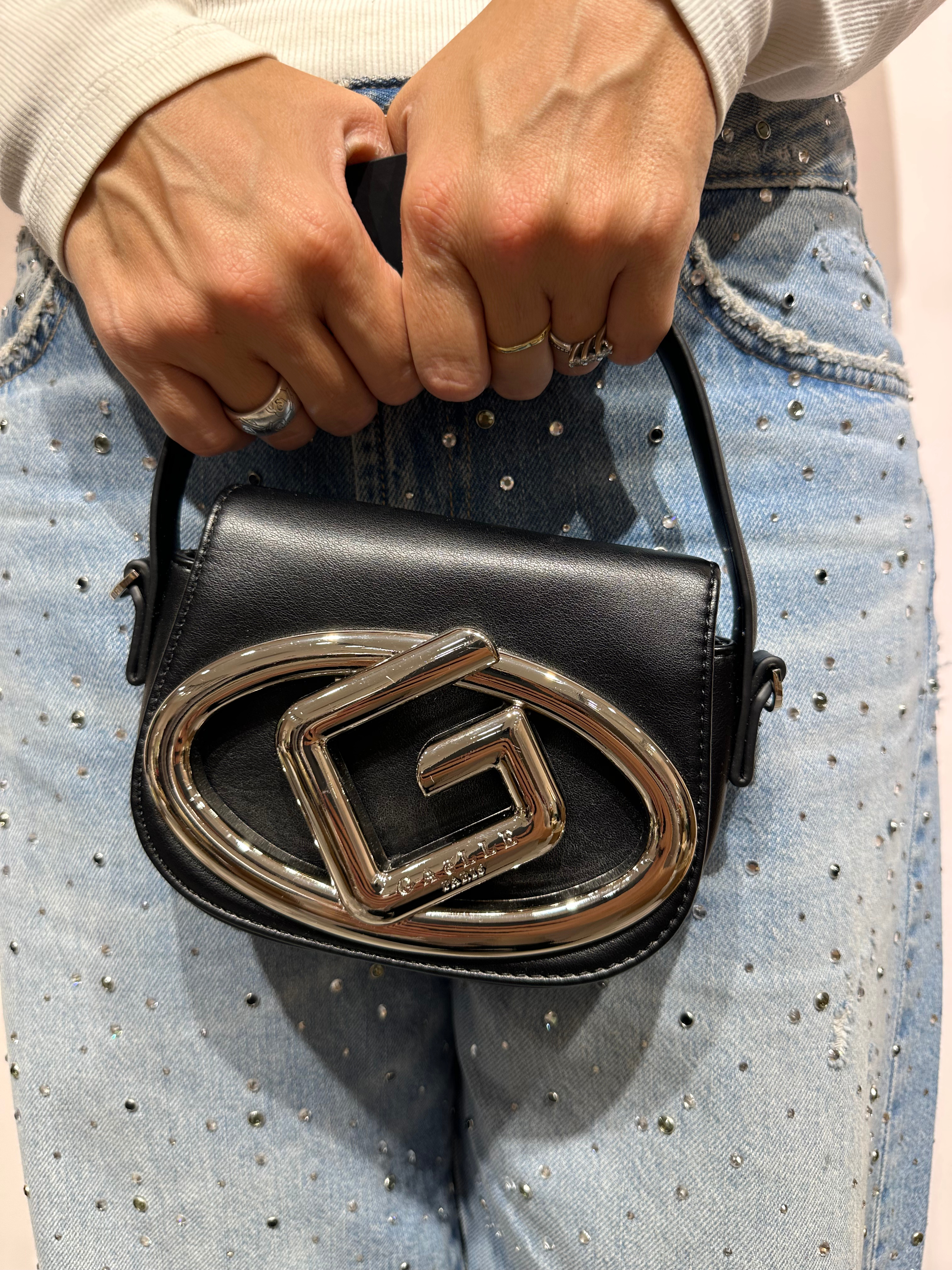 GAELLE BORSA SHOULDER STRAP MAXI G NERA CON INSERTI ARGENTO