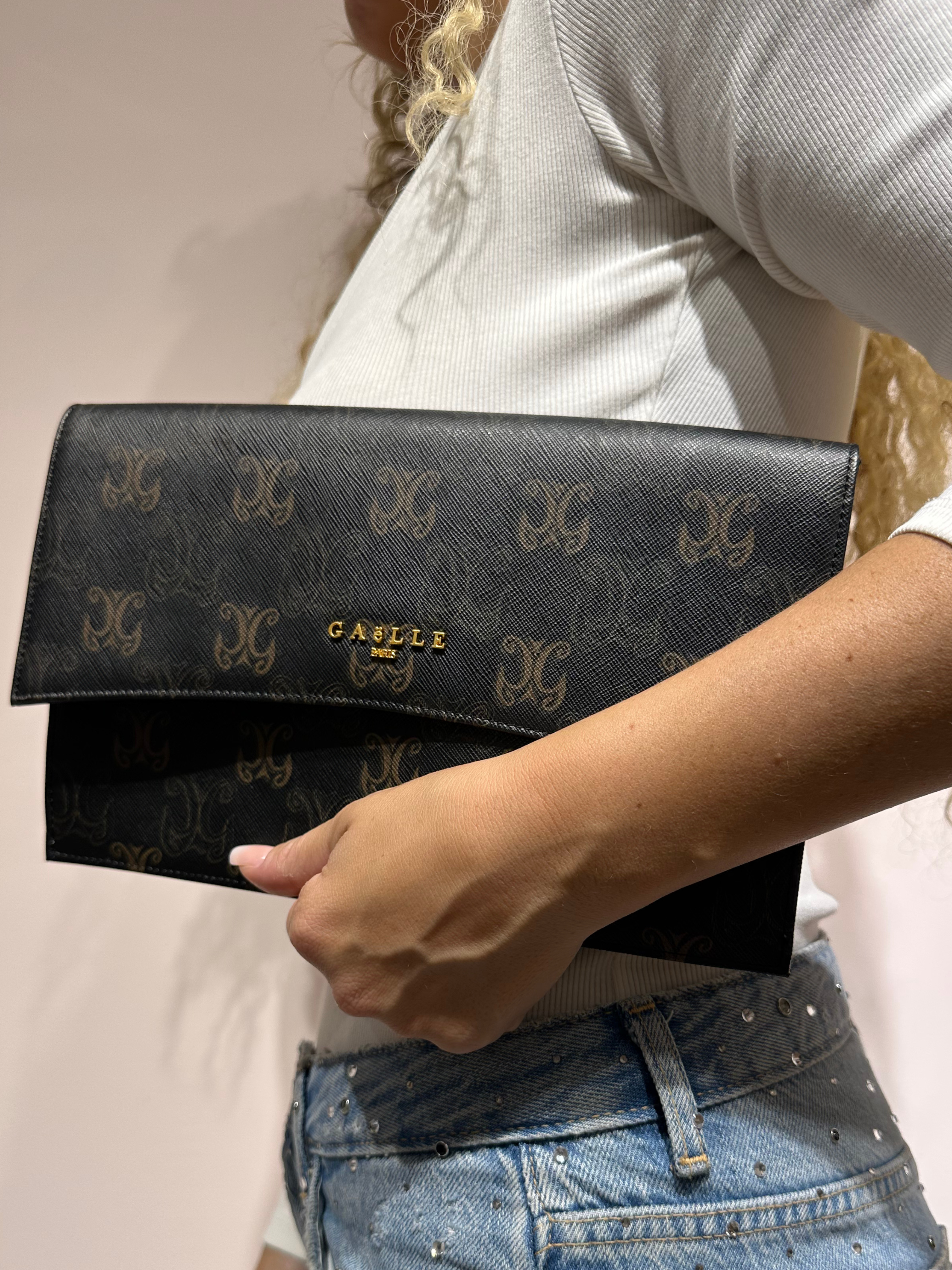 GAELLE POCHETTE CON STAMPA E INSERTI ORO