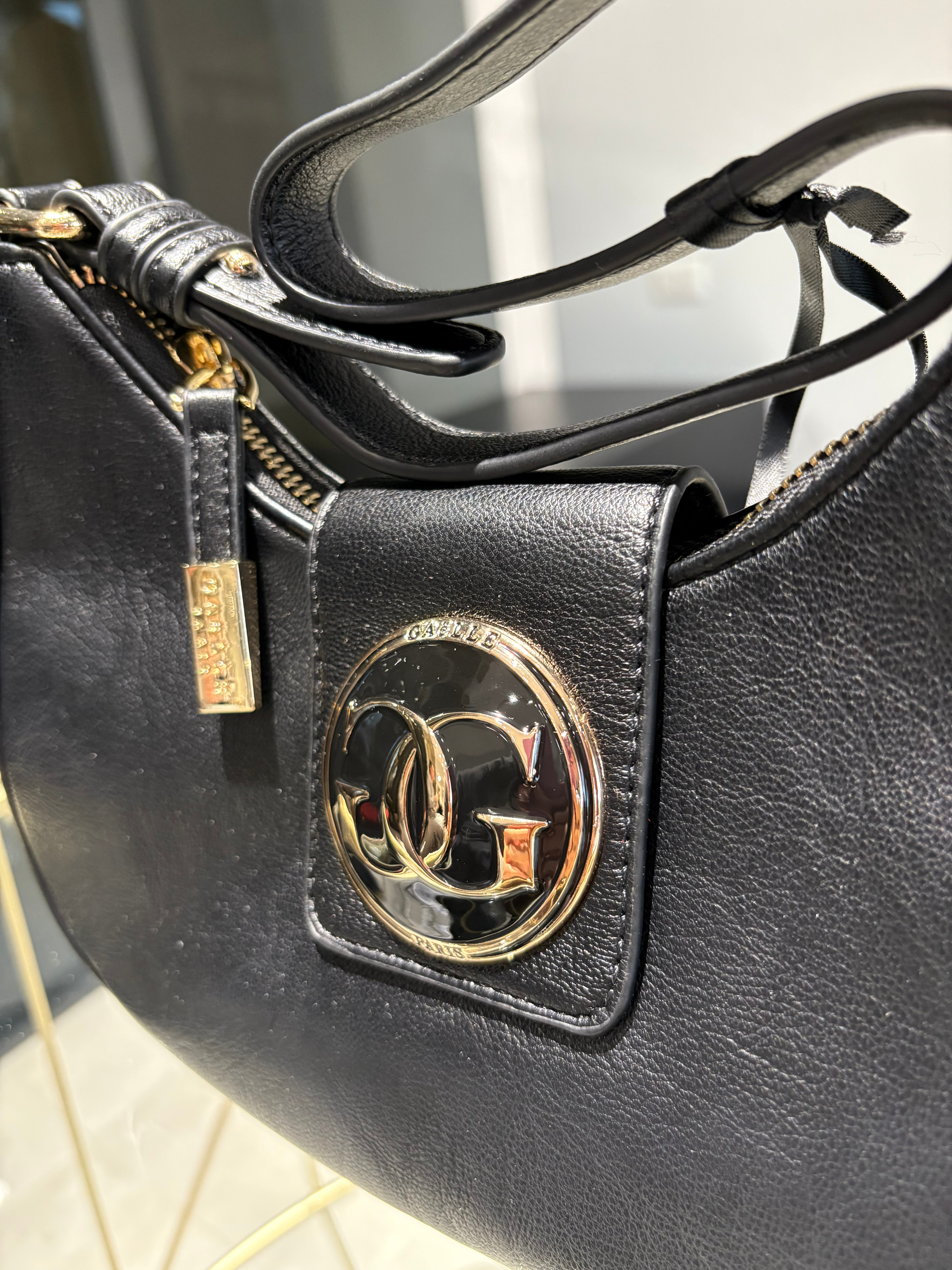 GAELLE REG HOBO APPLICAZIONE SMALTATA IN TONO