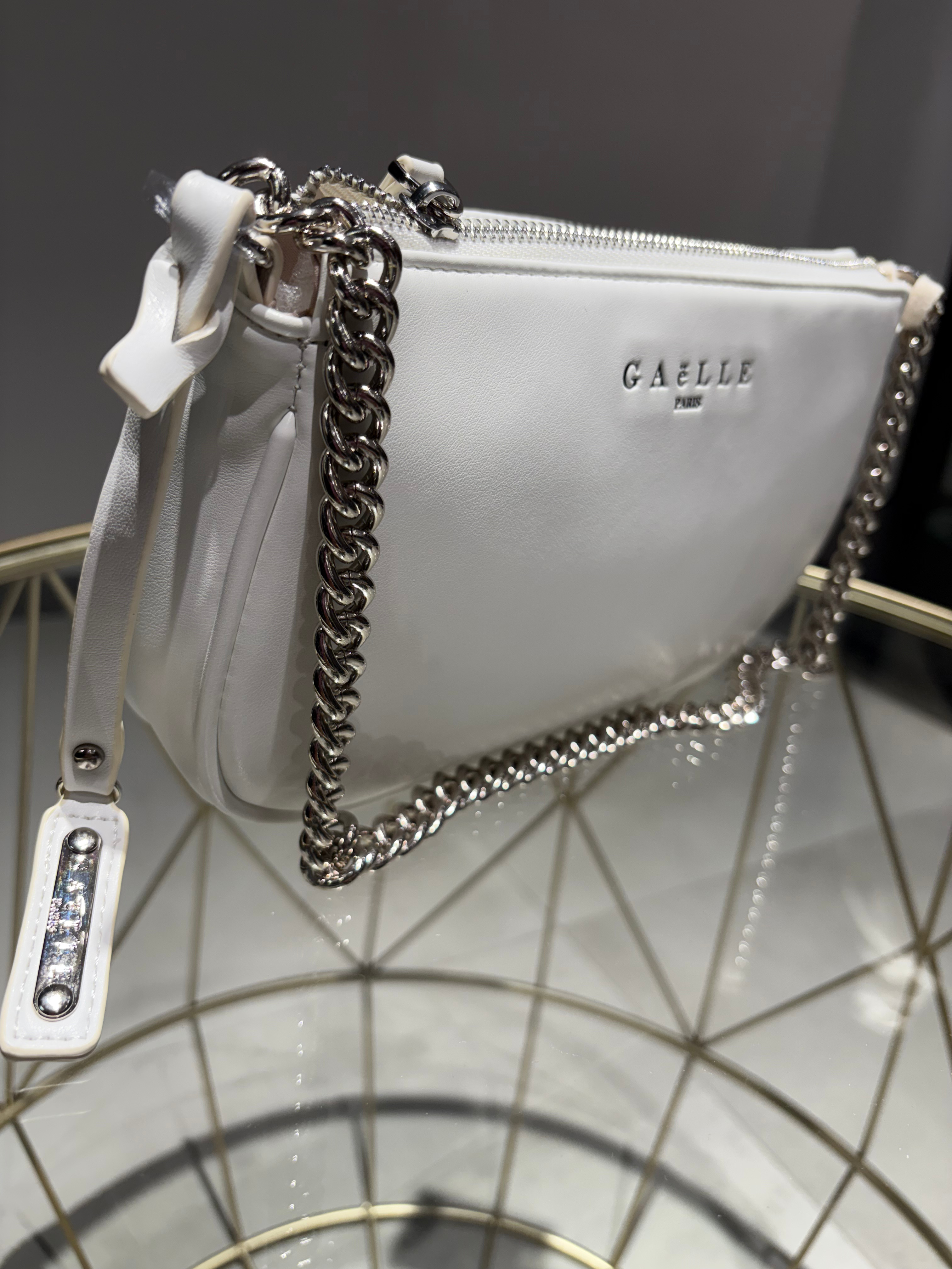 GAELLE BORSA STRAP CON LOGO BIANCA