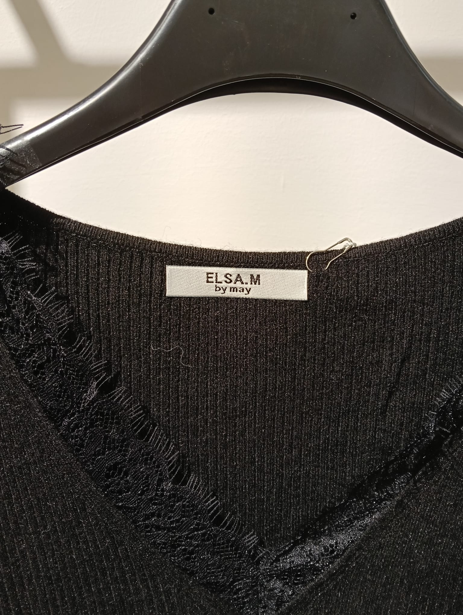 Maglietta Elsa M con Scollo a V