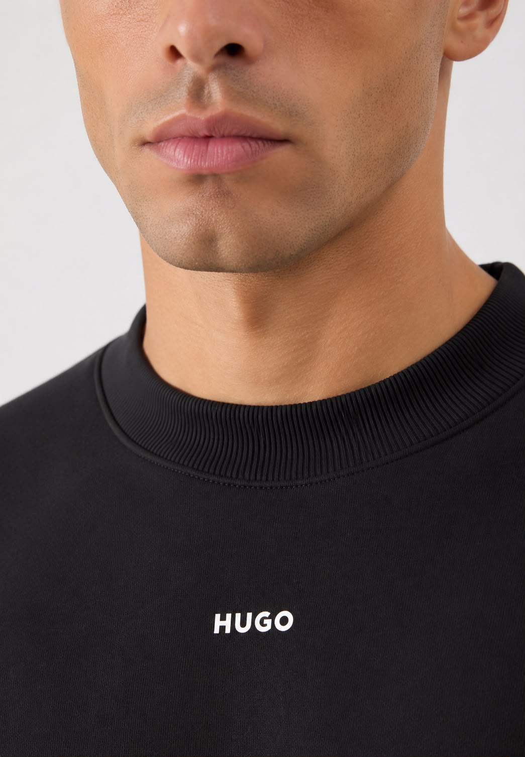 FELPA HUGO DAPOCREW