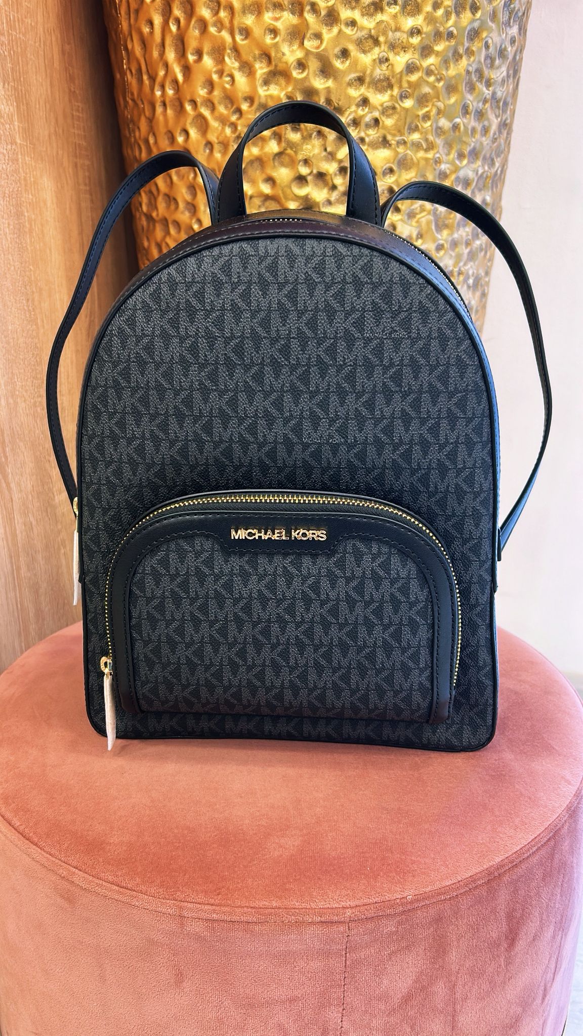 Zainetto Michael Kors con doppia zip oro e logo in oro