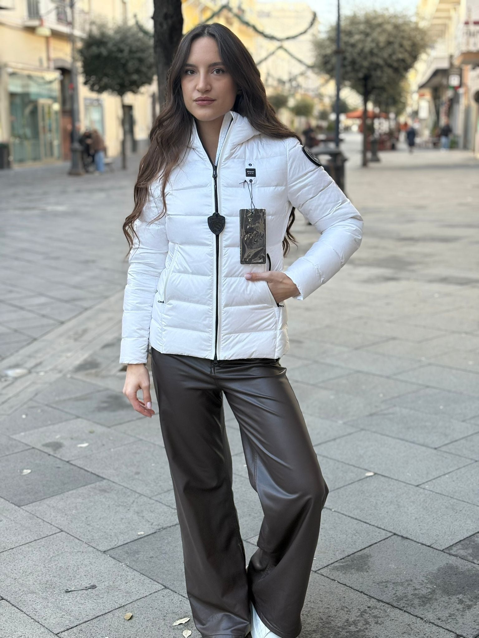 Piumino Blauer Corto con logo sulla spalla