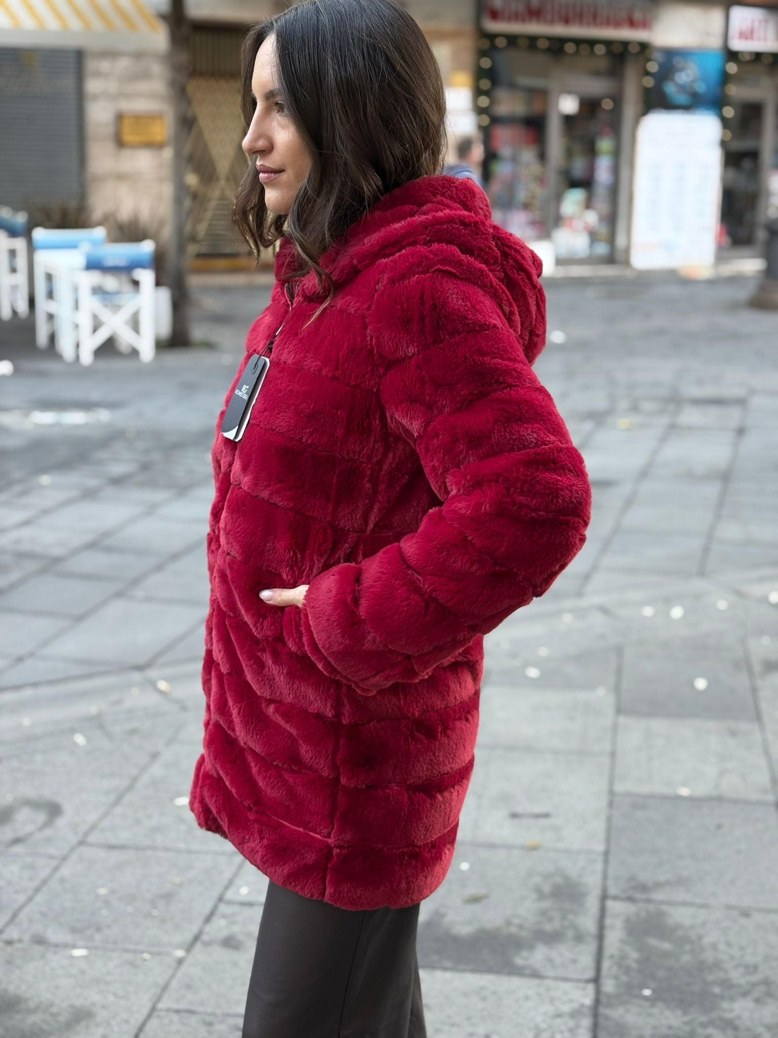 Pelliccia Romeo Gigli con zip e cappuccio lunga