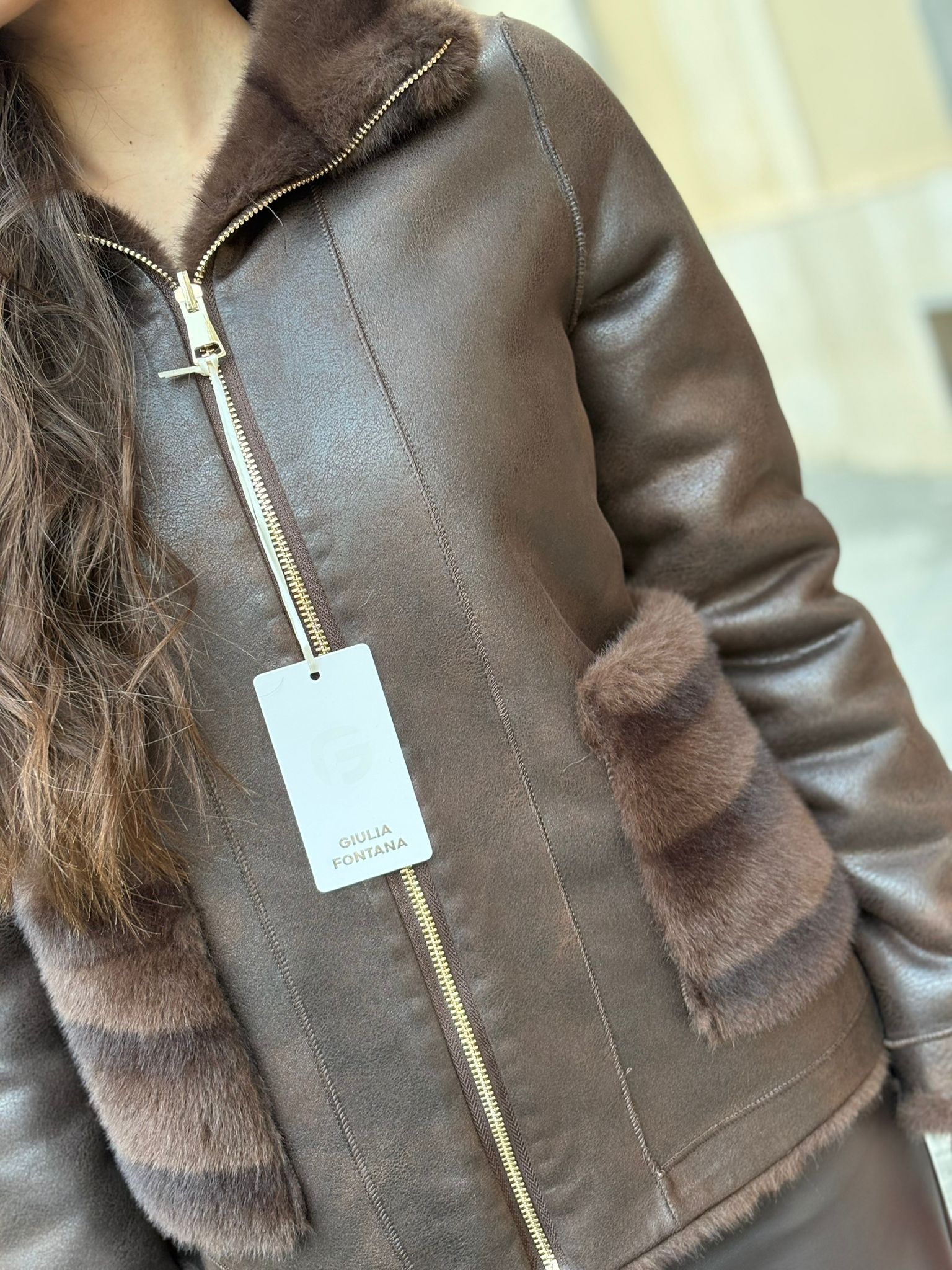 Montone Giulia Fontana Doubleface: giacca ecopelle e pelliccia
