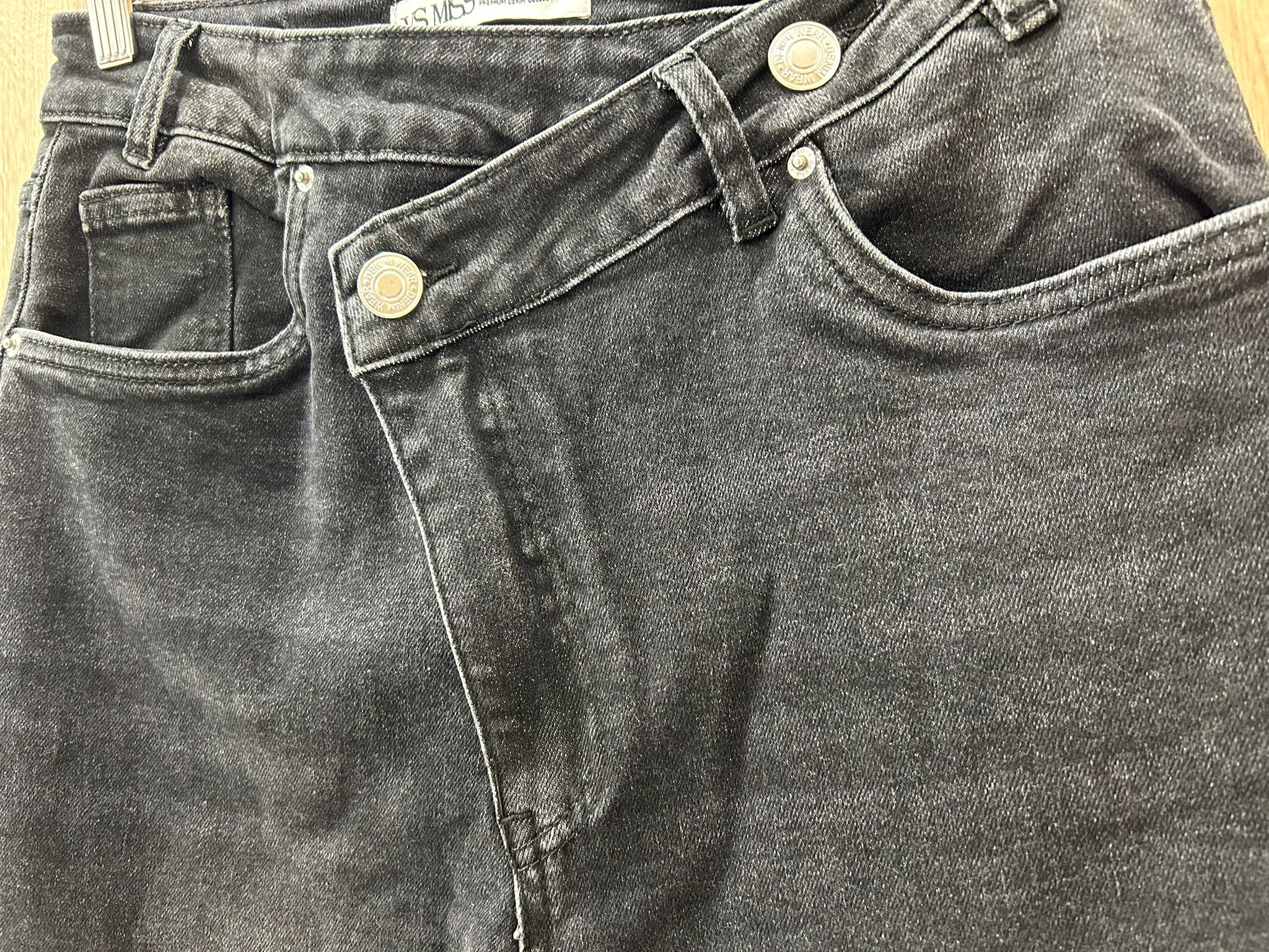 Jeans Rama taglio trasversale modello largo