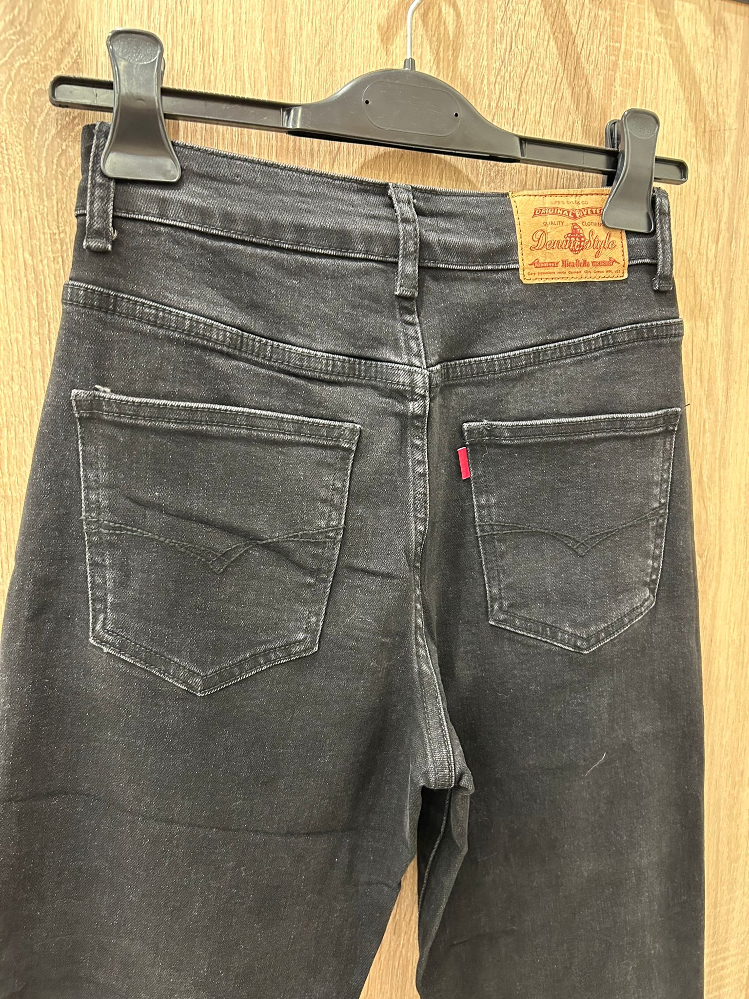 Jeans Rama modello stretto