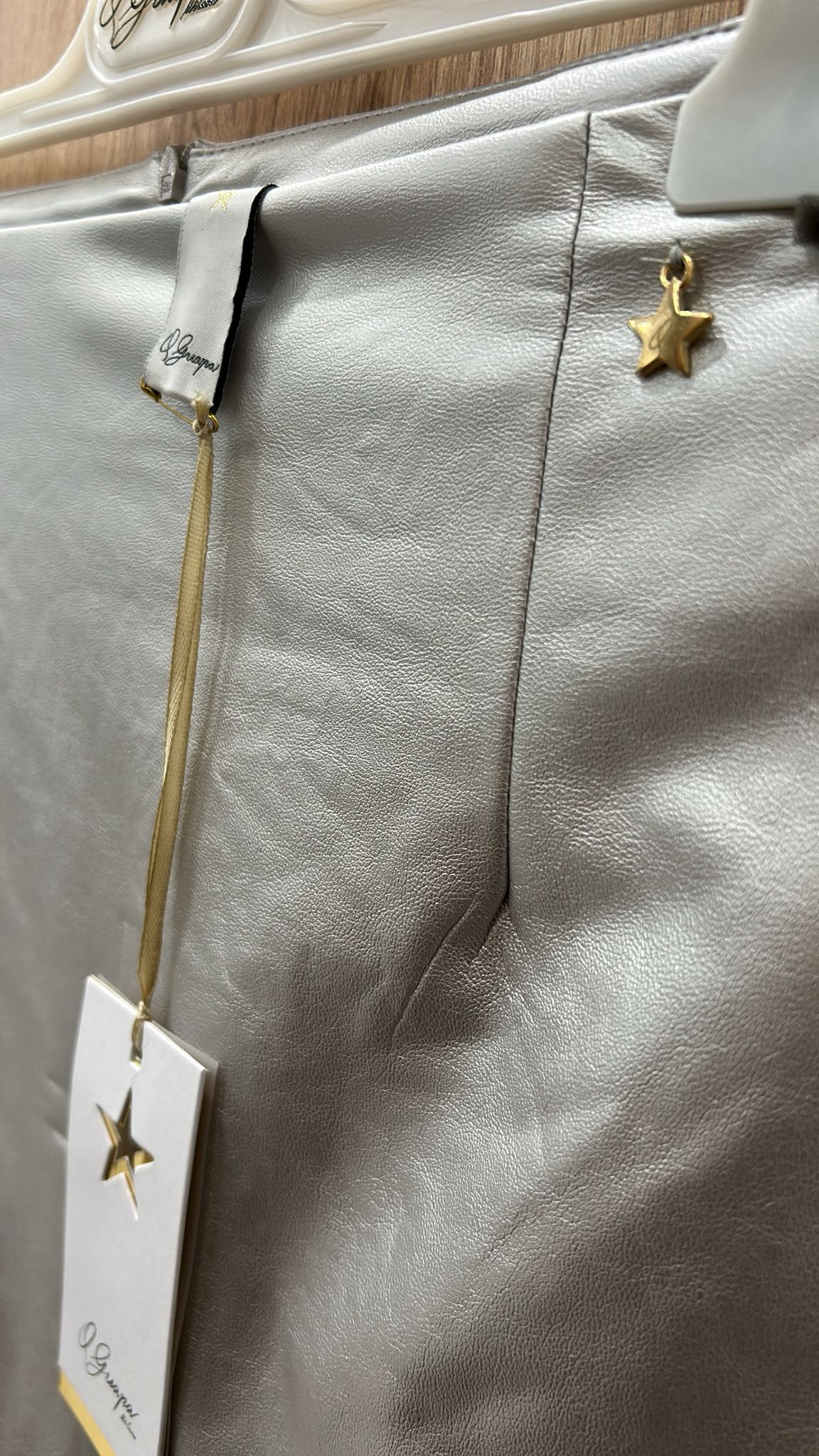 Gonna Que Guapa in pelle