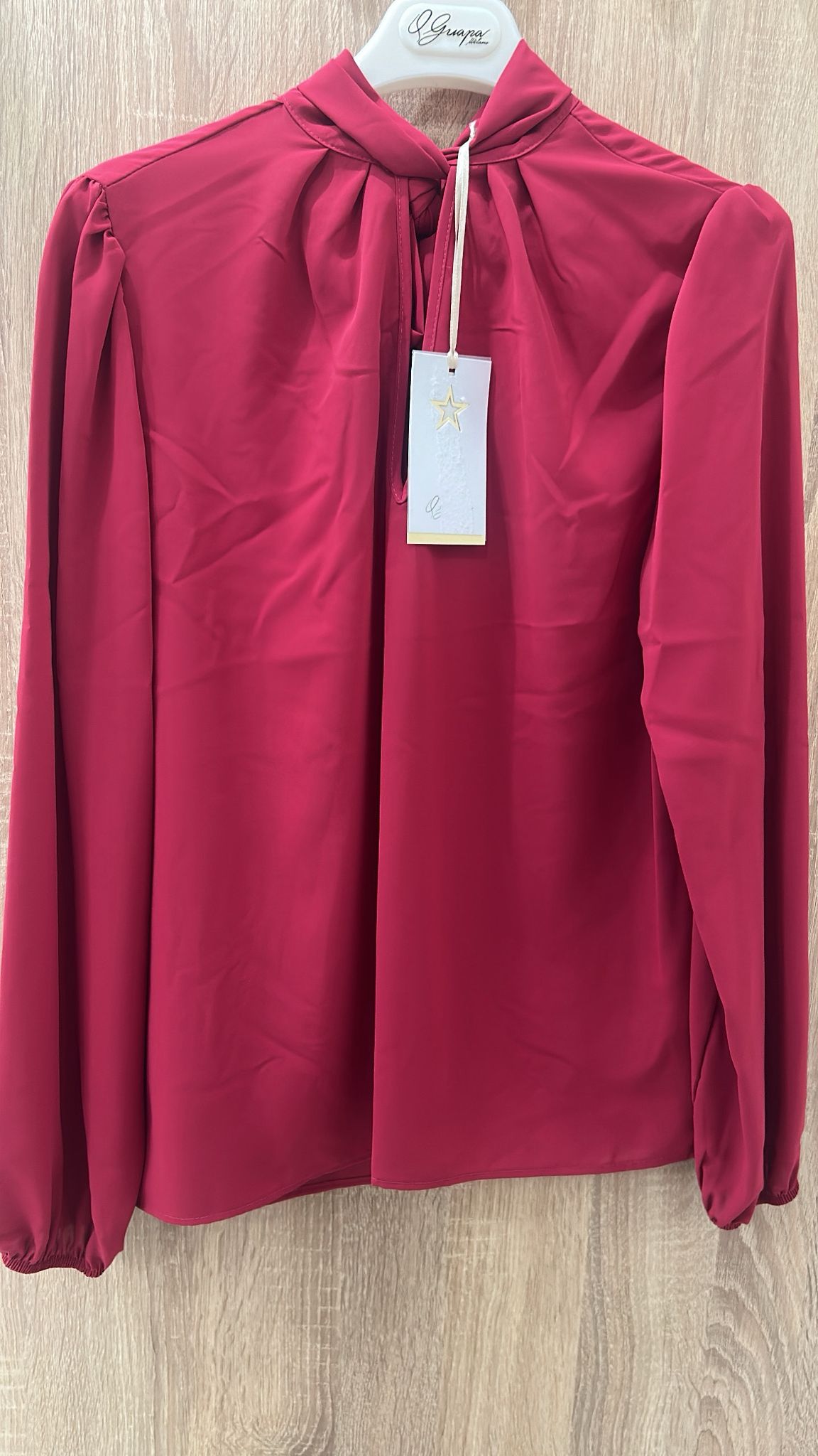 Blusa Que Guapa con chiusura fiocco