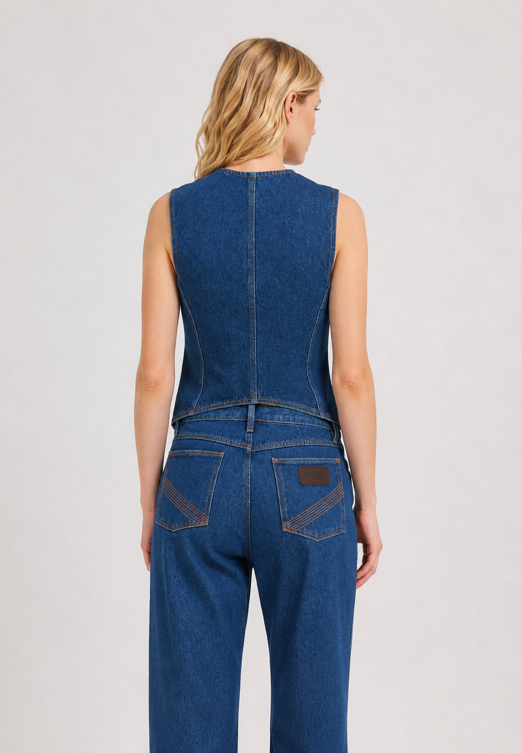GILET SMANICATO PINKO BY PATRICK MCNOWELL